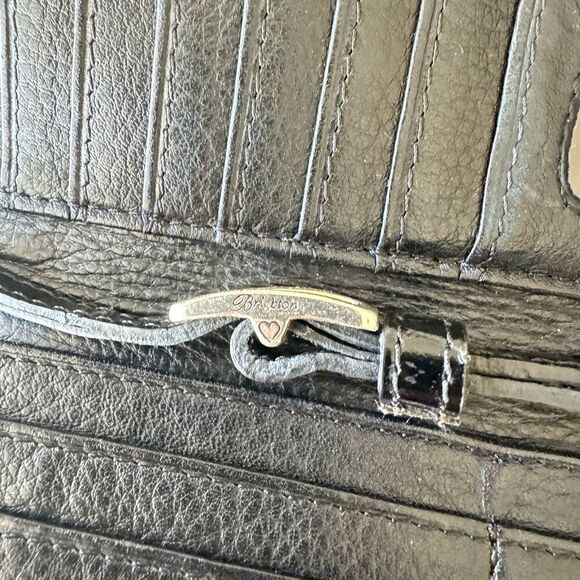 Brighton Small Black Pebbled Leather Croc Crossbody Wallet Detachable Strap EUC - Picture 10 of 12